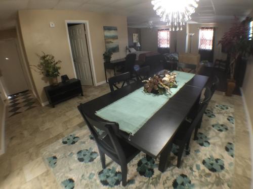 Austin Motor Inn - photo 15