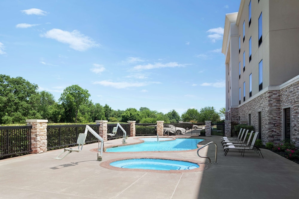 Hampton Inn Sulphur Springs - photo 31