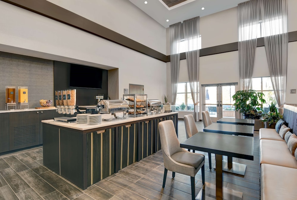 Homewood Suites by Hilton Edison Woodbridge - photo 33