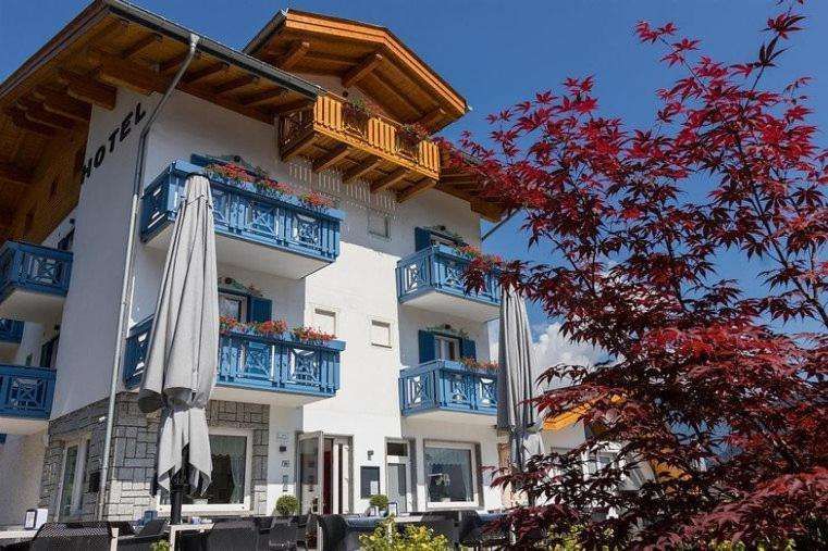 Hotel Milano — hotel in Tione Di Trento