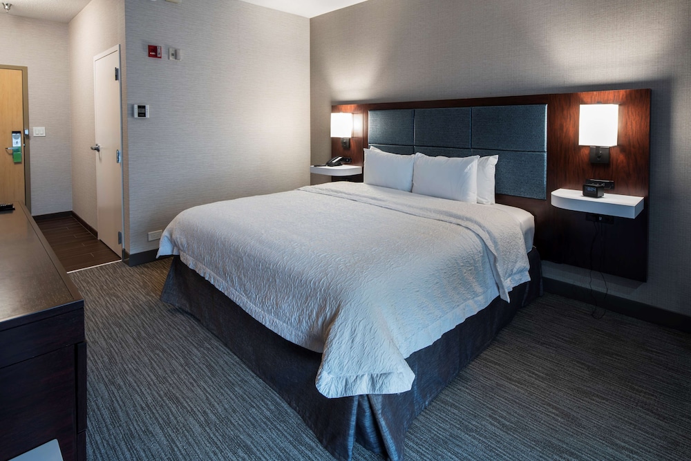 Hampton Inn & Suites Chicago Lincolnshire - photo 20