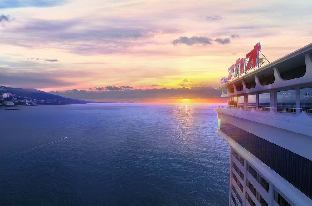 Royalwing in Atami, Japan