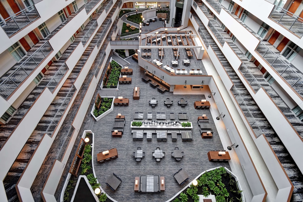 Embassy Suites by Hilton Omaha Downtown Old Market - photo 6