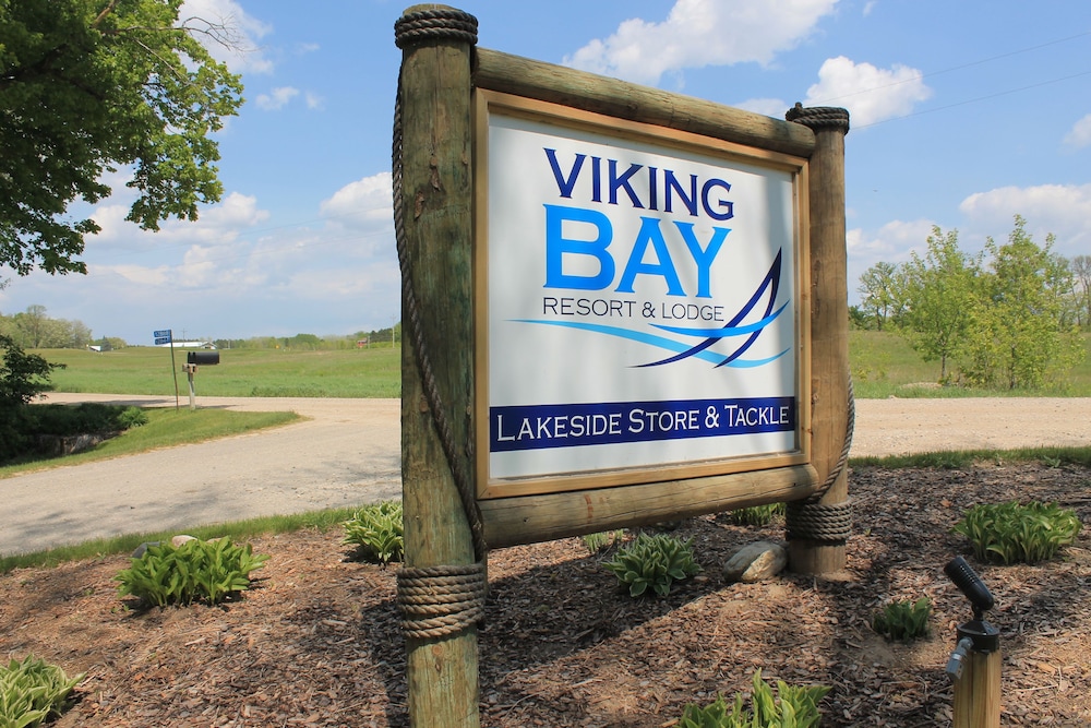 Viking Bay Resort & Lodge - photo 20