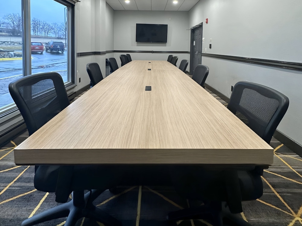 Holiday Inn Detroit Lakes by IHG - photo 44