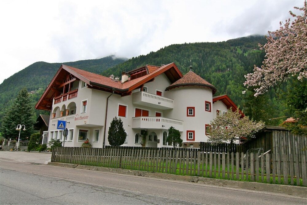 Hotel Oberleiter — hotel in Gais