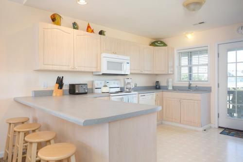 No Worries by Oak Island Accommodations - photo 33