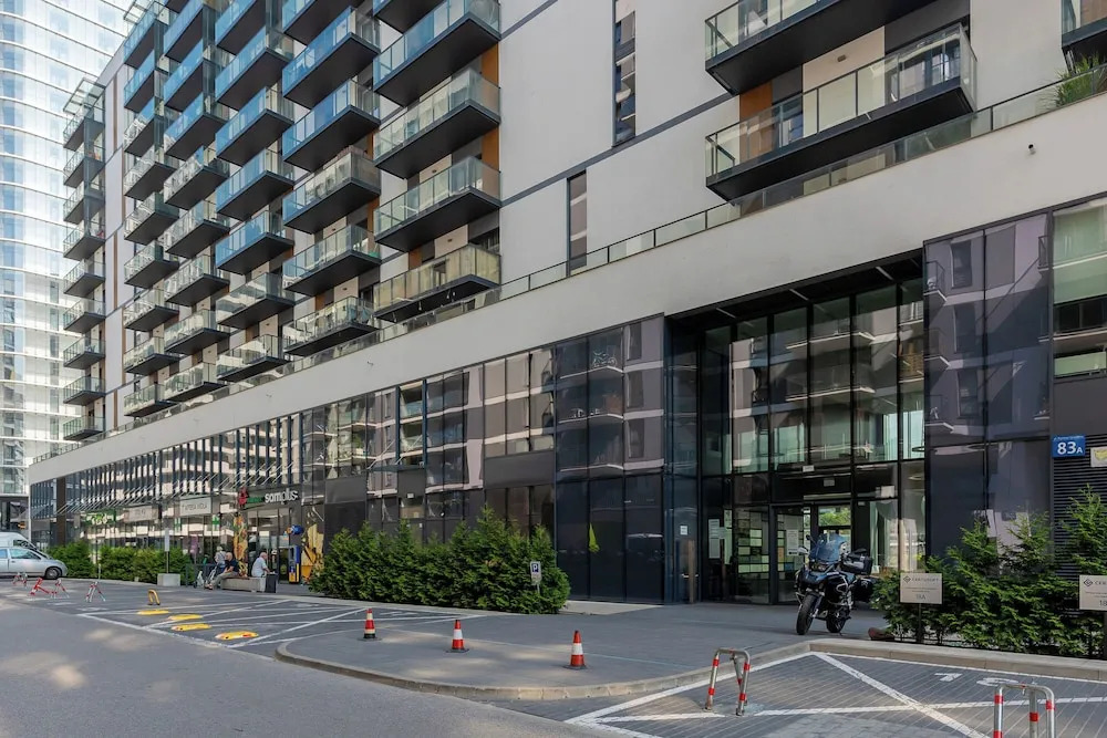 Apartments with parking Warsaw Business Center by Noclegi Renters — 4-Star Luxury Hotel in Warsaw, Poland