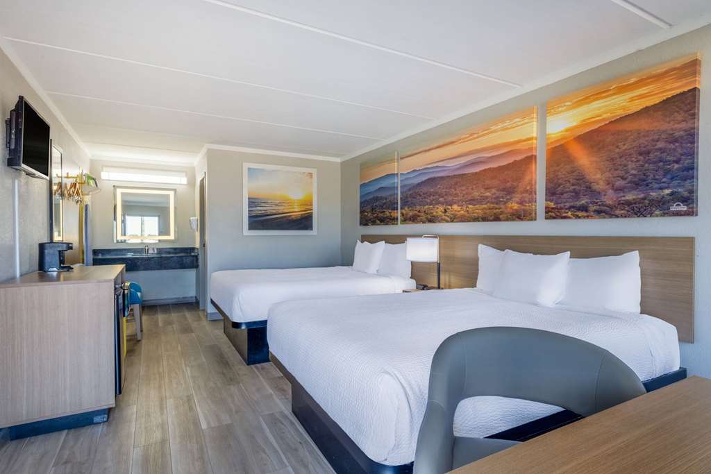 Days Inn & Suites by Wyndham Fort Bragg Cross Creek Mall - photo 27