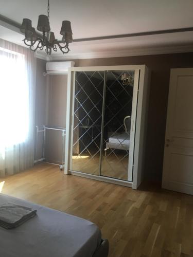 Lesya Apartment with Terrace