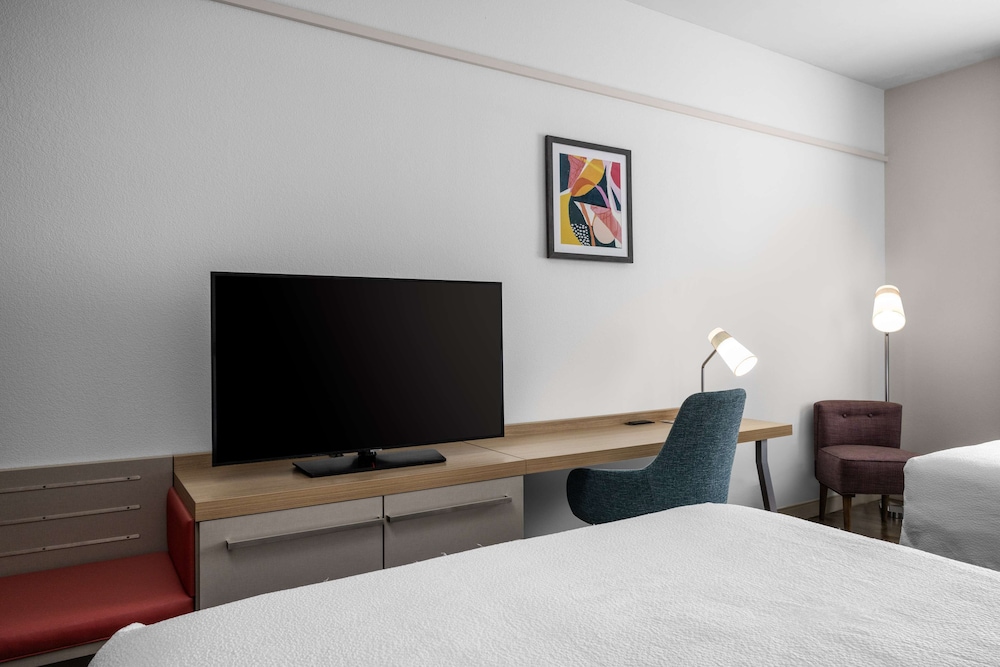 Hilton Garden Inn West Palm Beach Airport - photo 8