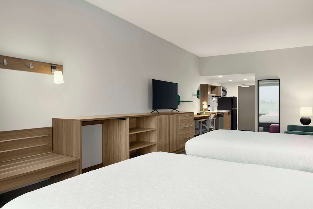 Home2 Suites By Hilton San Juan - photo 7