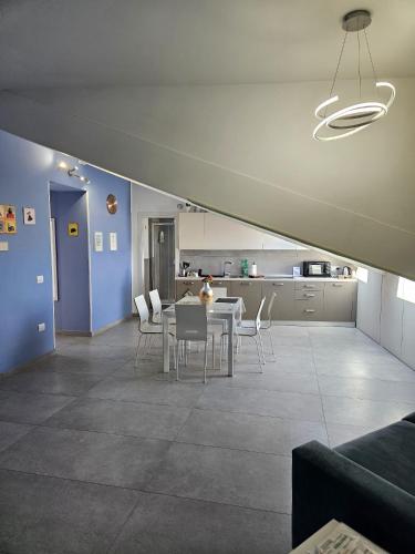Wanda House — 4-Star Luxury Hotel in Naples, Italy