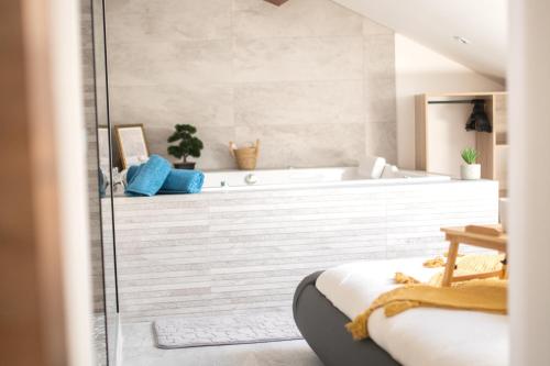 Lova Spa Saint Etienne 19592987 — Saint Etienne