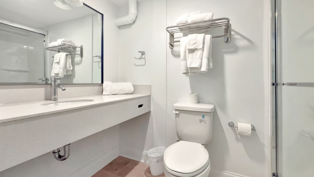 Harborline Hotel - photo 17