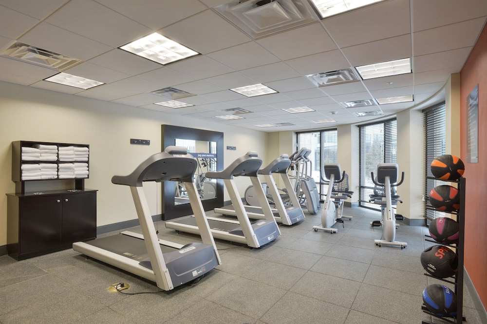 Hampton Inn & Suites Cincinnati Kenwood - photo 37