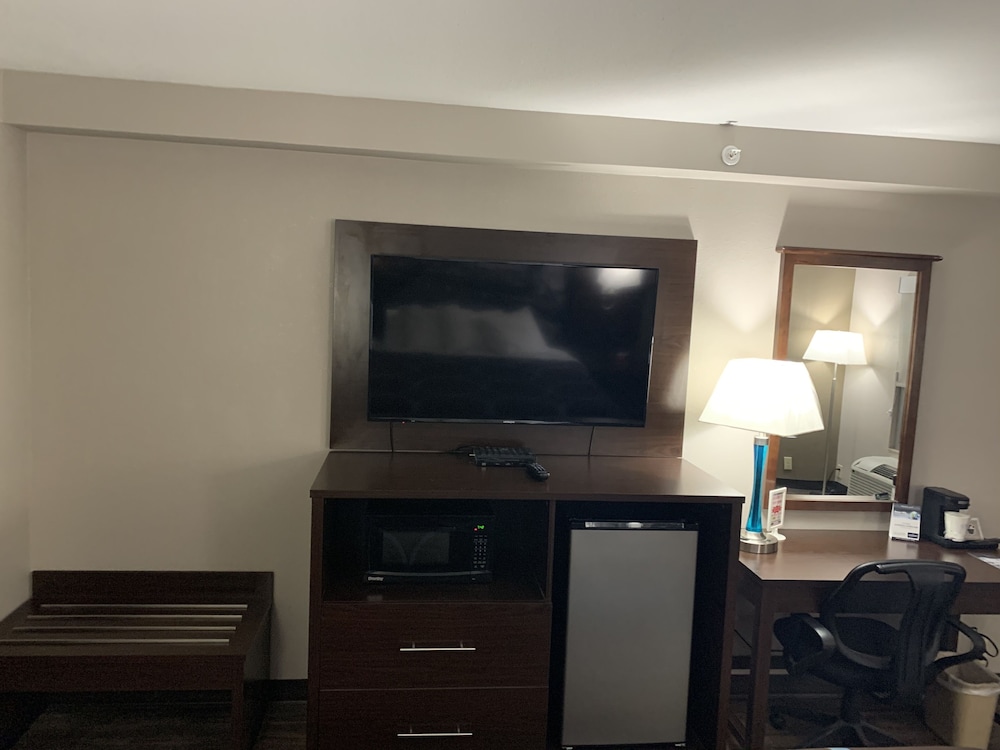Super 8 by Wyndham Cookeville - photo 4