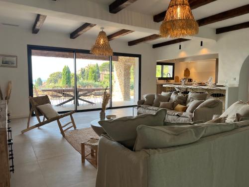 La Cigalière à 5 minutes de la plage à pied in Le Lavandou, France