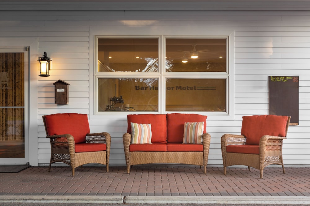 Bar Harbor Motel - photo 36
