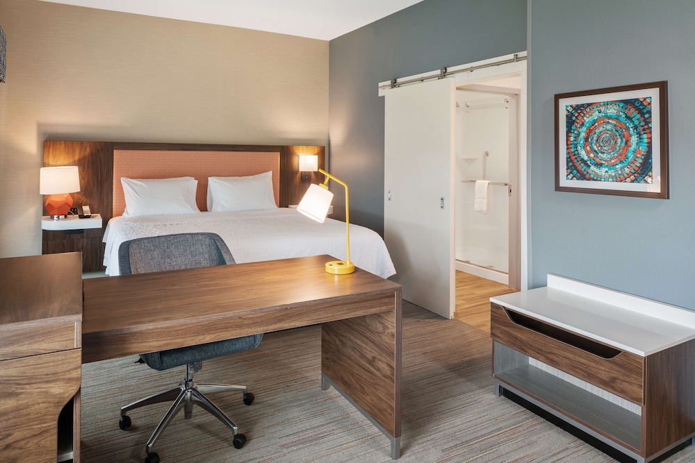 Hampton Inn Circleville - photo 14