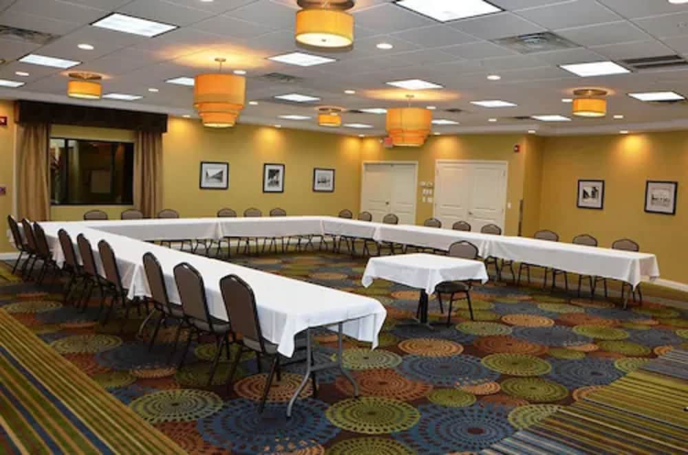 Holiday Inn Fort Myers Downtown Area by IHG - photo 35