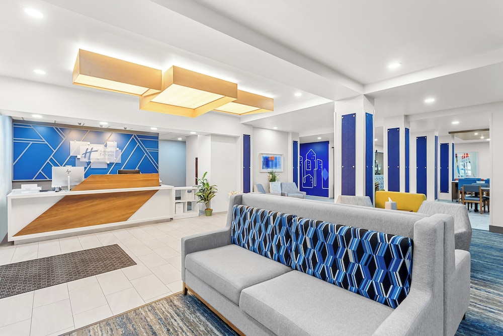 Holiday Inn Express Hotel & Suites Cross Lanes by IHG - photo 2