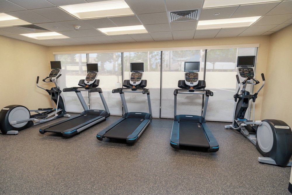TownePlace Suites by Marriott Irvine Lake Forest - photo 25