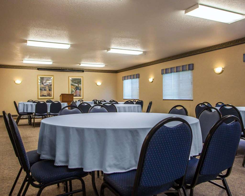 Quality Inn & Suites Eldridge Davenport North - photo 35