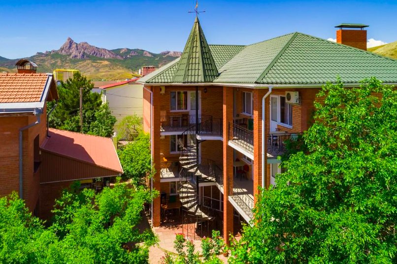 Villa Blues Hotel in Feodosiya, Russia