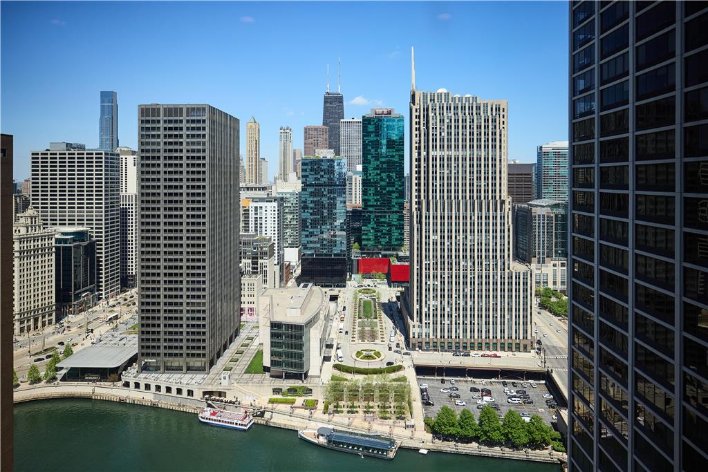 Hyatt Regency Chicago - photo 132