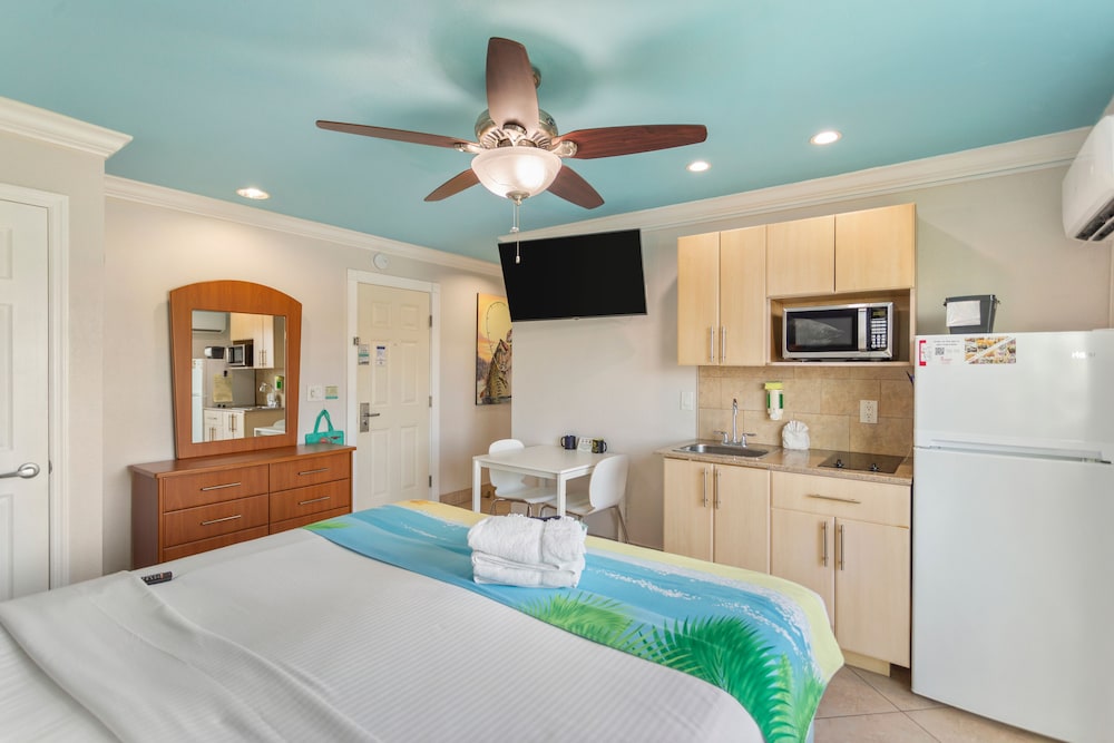 Bayview Plaza Waterfront Resort - photo 14