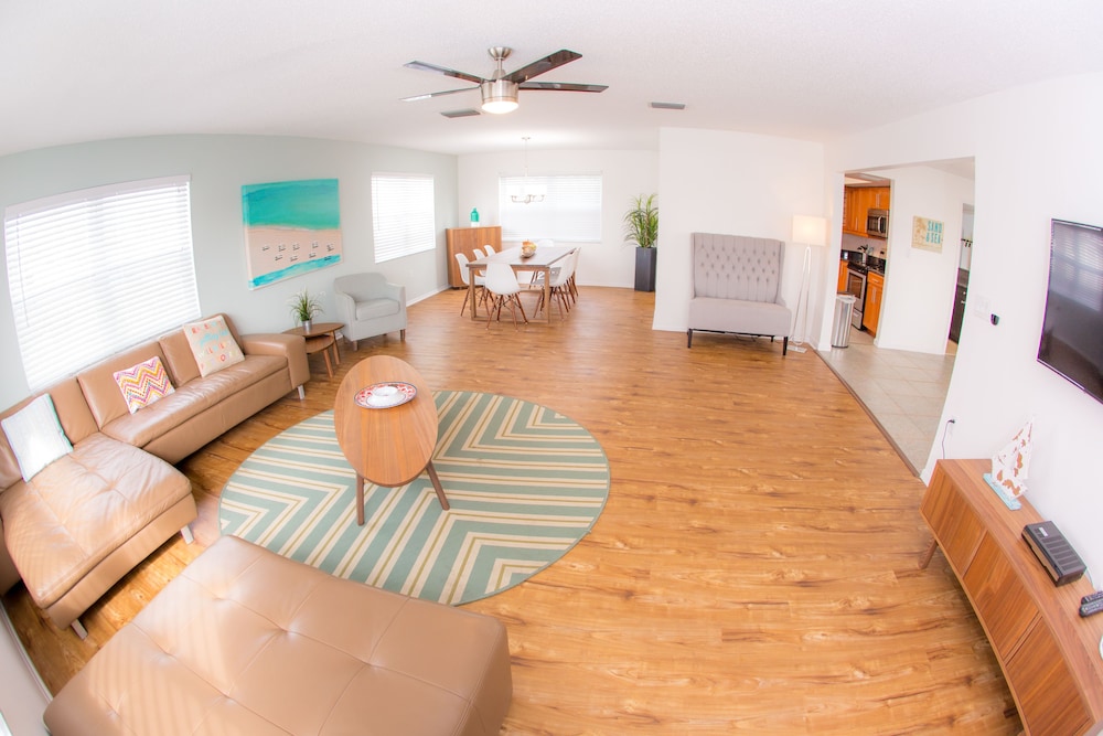St Pete Beach Suites - photo 58