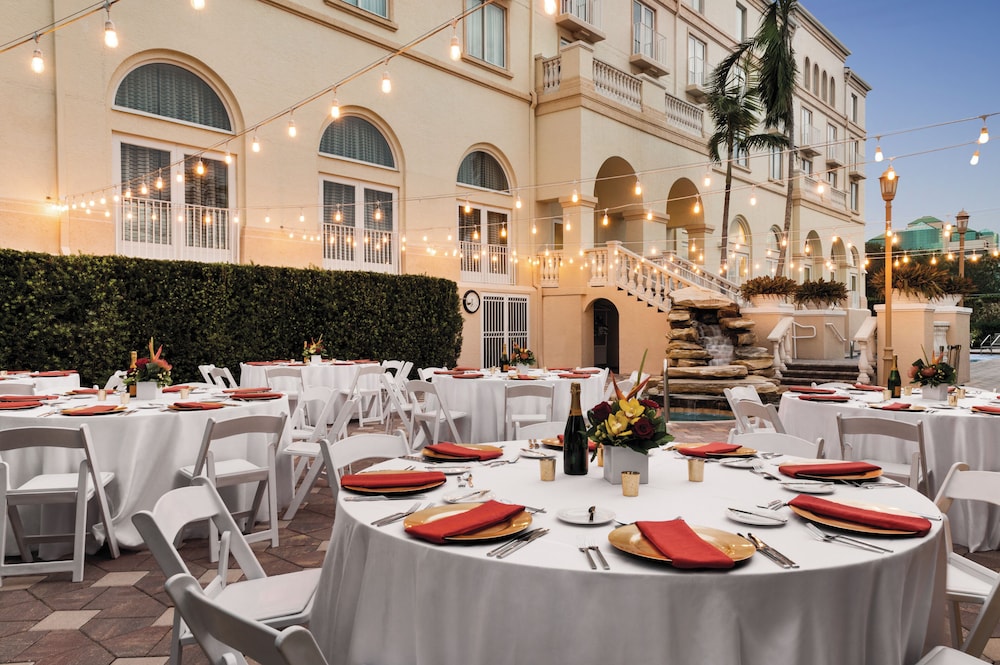 Hilton Naples - photo 36