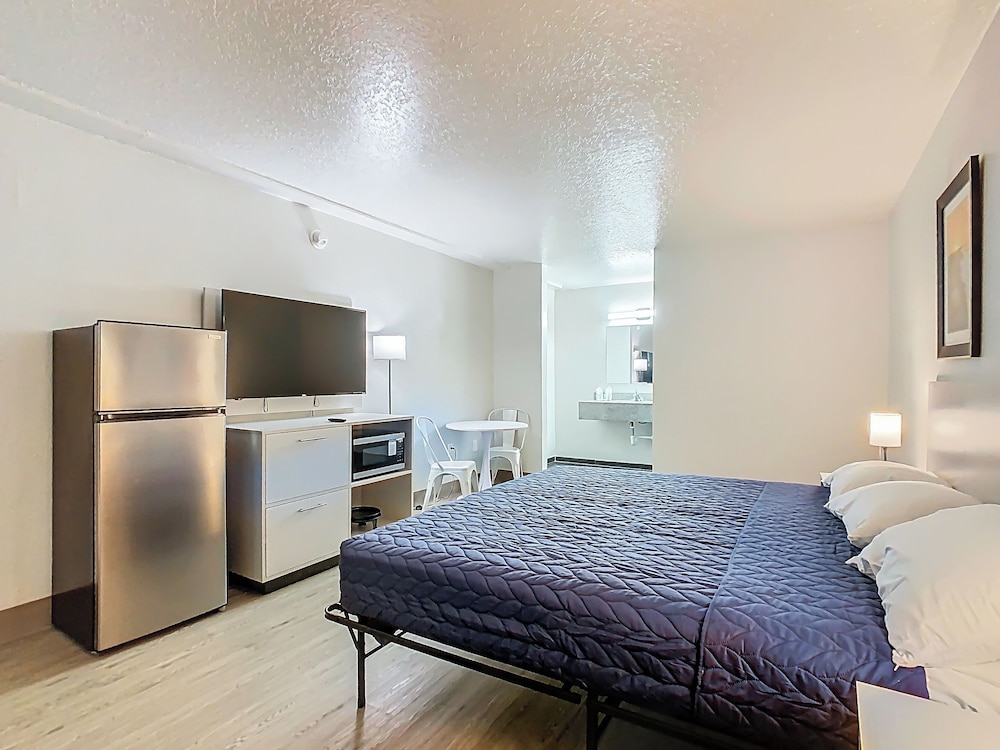 Quality Inn Davenport Maingate South - photo 15