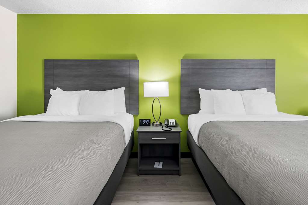 Quality Inn Clarksville Exit 11 - photo 14