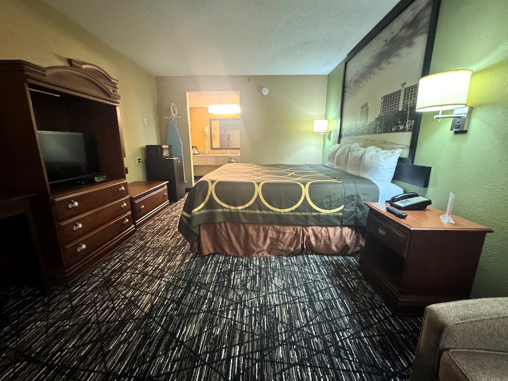 Super 8 by Wyndham Hattiesburg North University Area - photo 13
