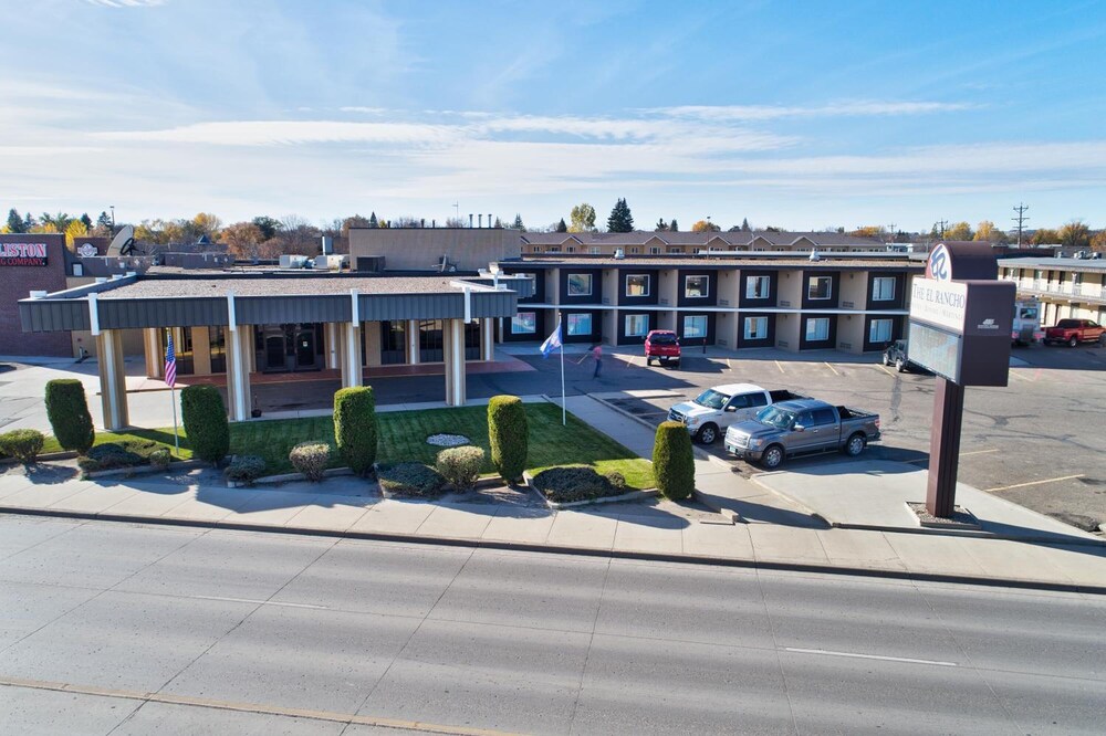 El Rancho Hotel - photo 50