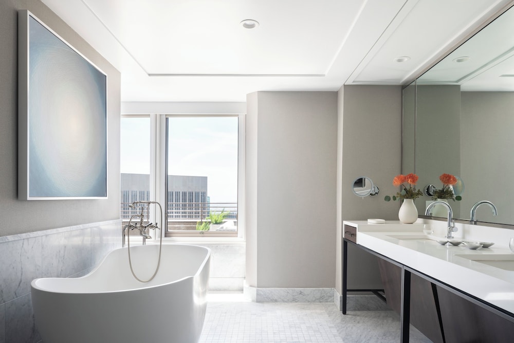Four Seasons Hotel San Francisco at Embarcadero - photo 14