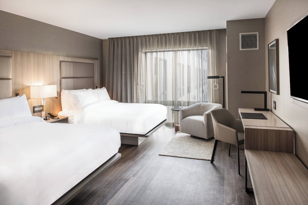 AC Hotel by Marriott Worcester - photo 13