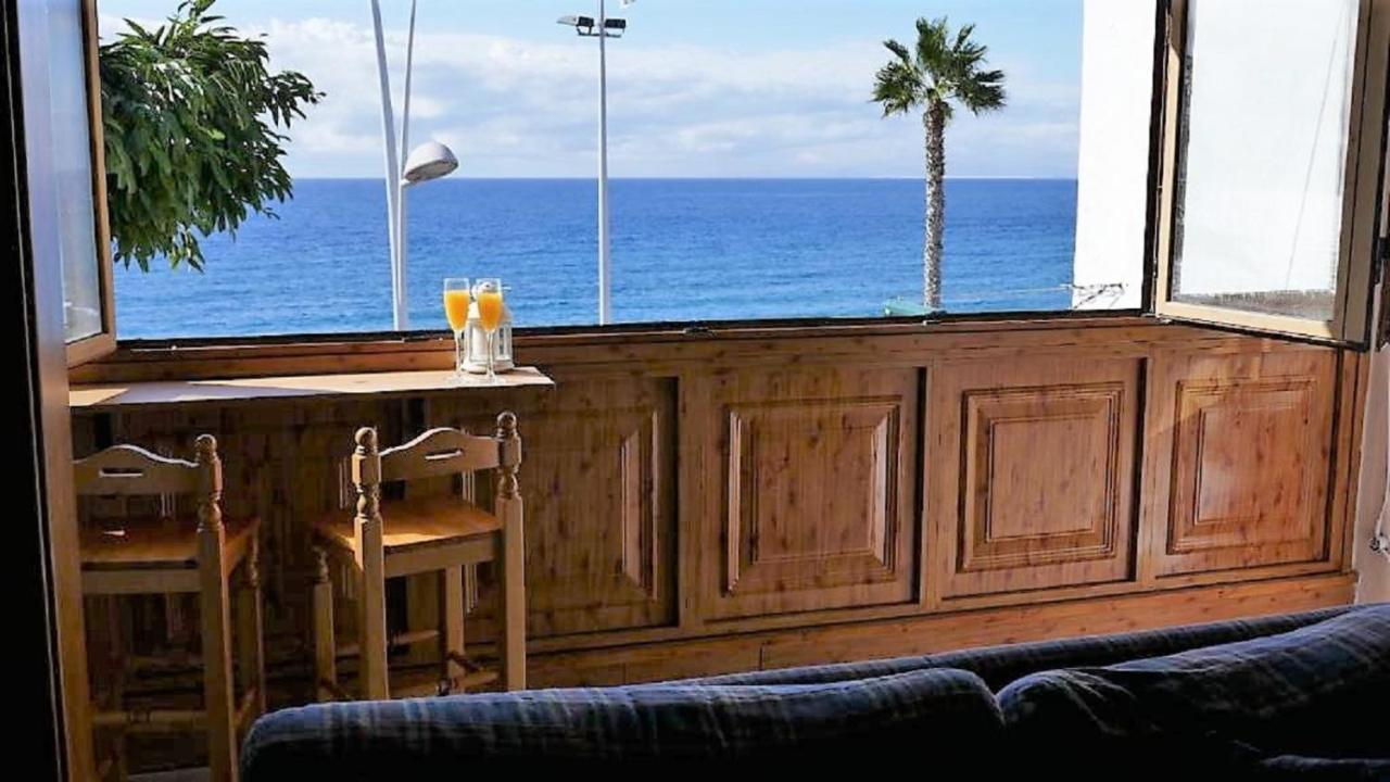 Sabbia Suites Sea View la Playita — 4-Star Luxury Hotel in Puerto Del Carmen, Spain