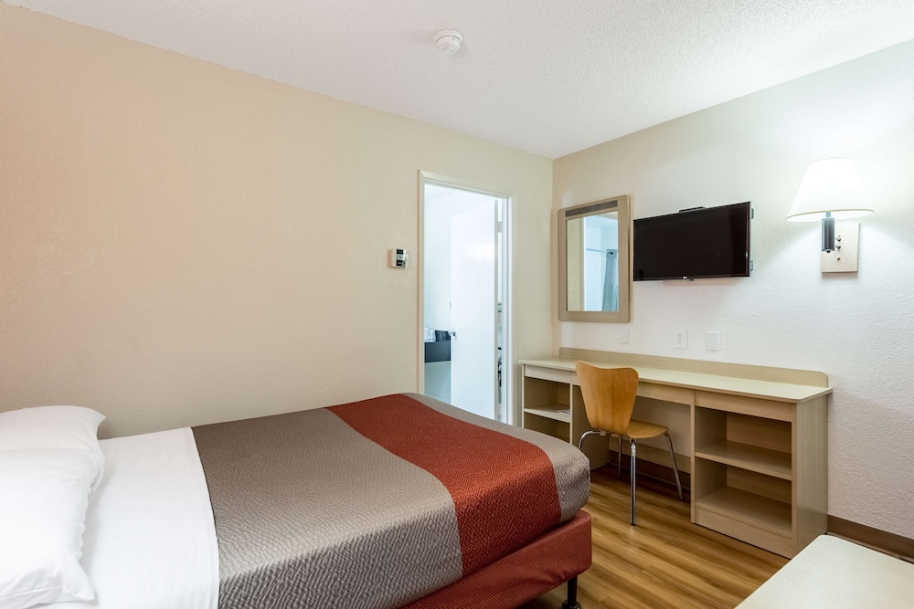 Motel6 Albuquerque NM South Airport - photo 12