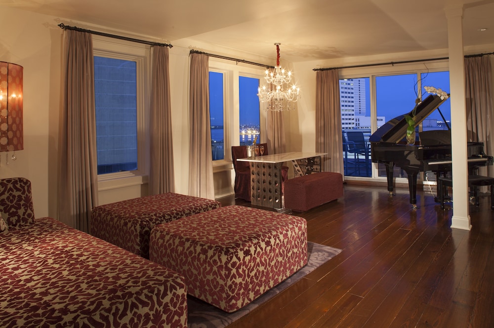 International House Hotel - photo 59