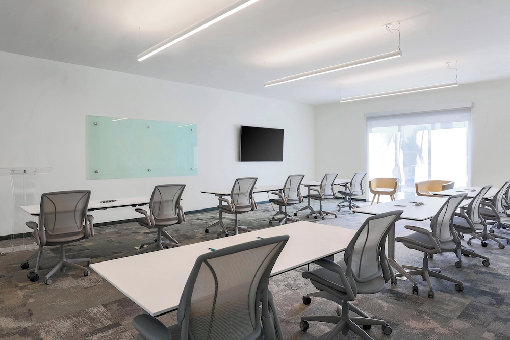 Element Ontario Rancho Cucamonga - photo 30