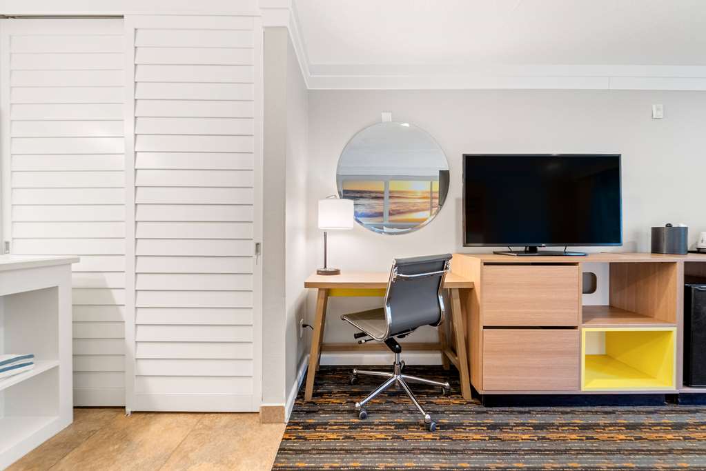 Days Inn by Wyndham San Diego Hotel Circle - photo 28