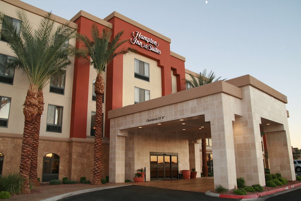 Hampton Inn & Suites Las Vegas South - photo 2