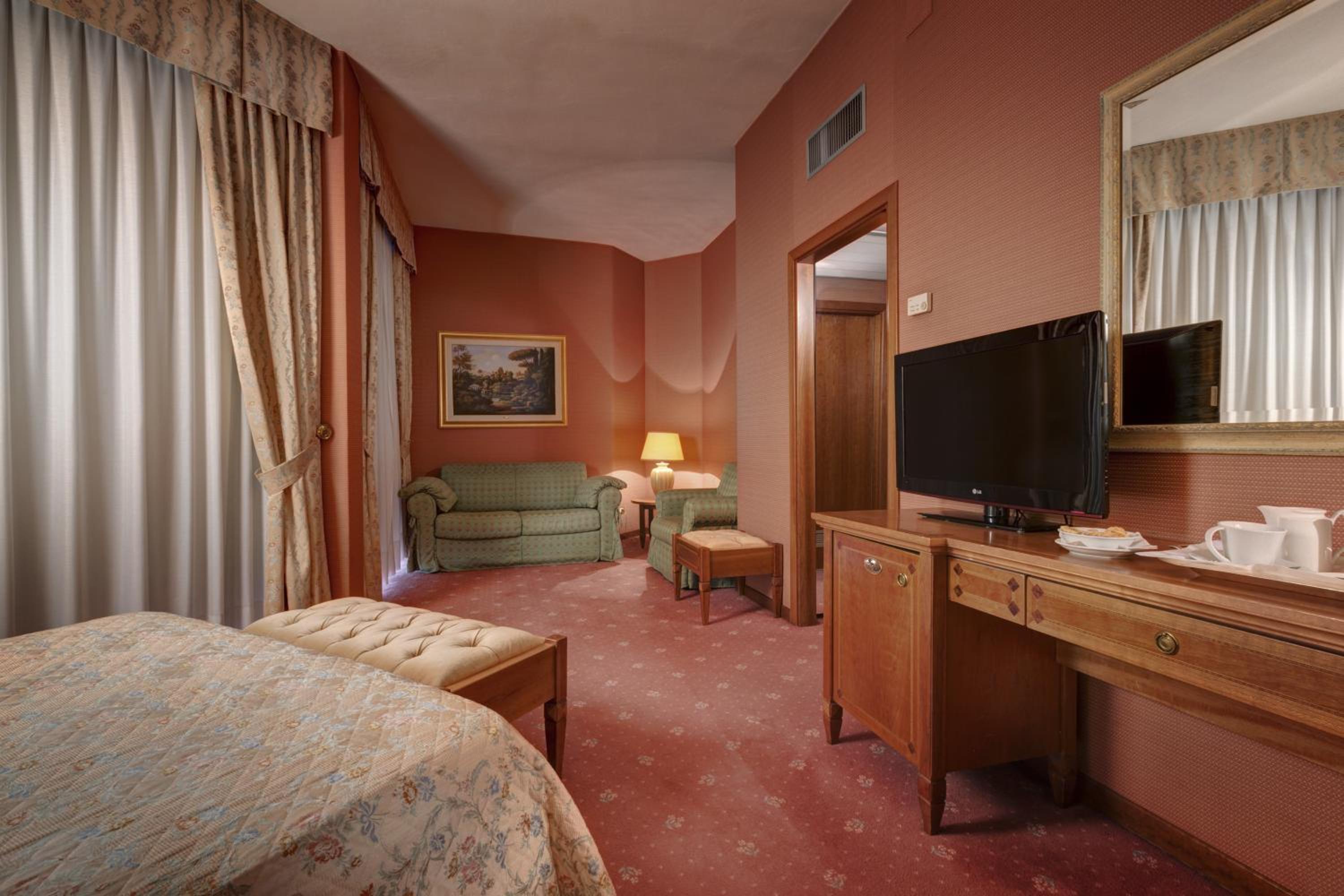 Borgo Palace Hotel — Montevarchi — photo 5