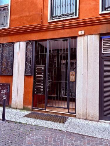 Vicolo Chiodo 9 — 4-Star Luxury Hotel in Verona, Italy