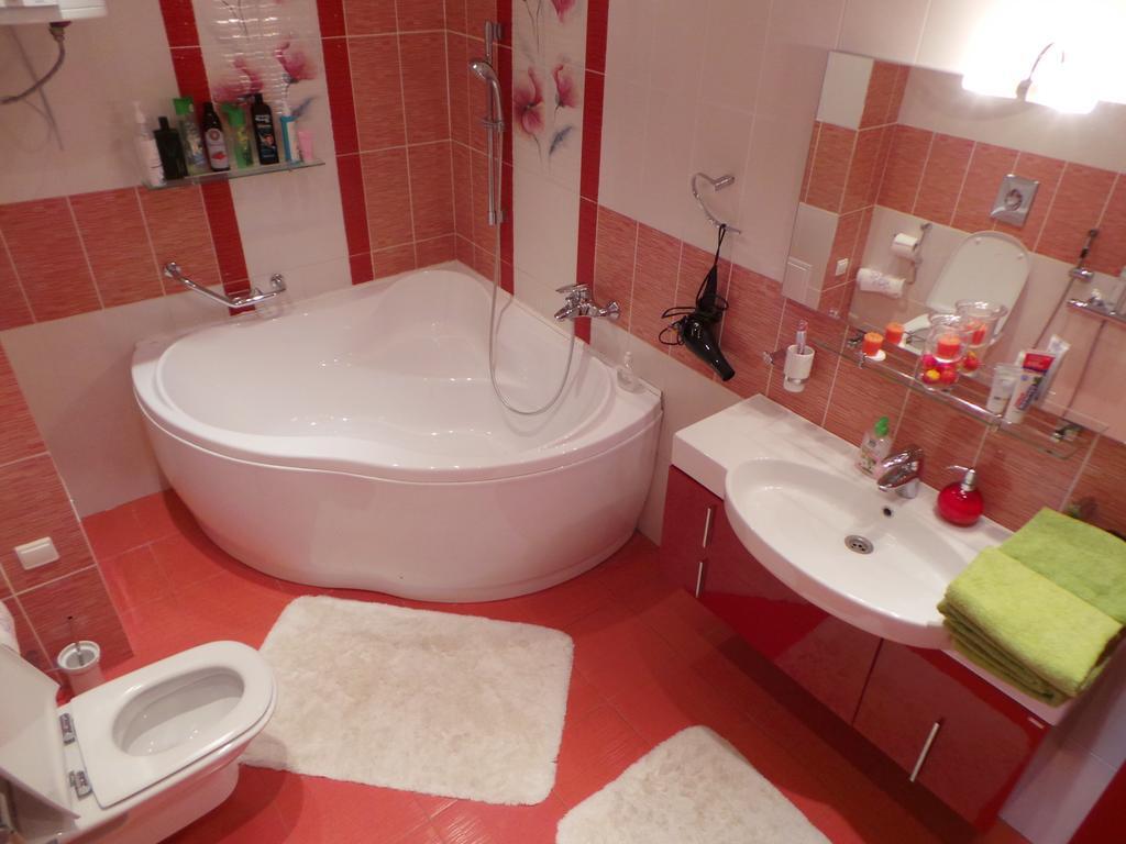 33 Kvartirki na Gafuri in Ufa, Russia