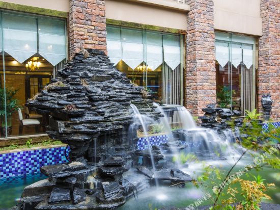 Hua Xu Hotel in Songbai, People's Republic of China