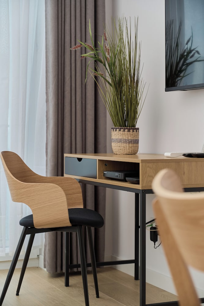 Airport Wrocław Apartment by Renters — 4-Star Luxury Hotel in Wroclaw, Poland